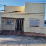 Casa 2 dorm y 2 baños en R. Chico